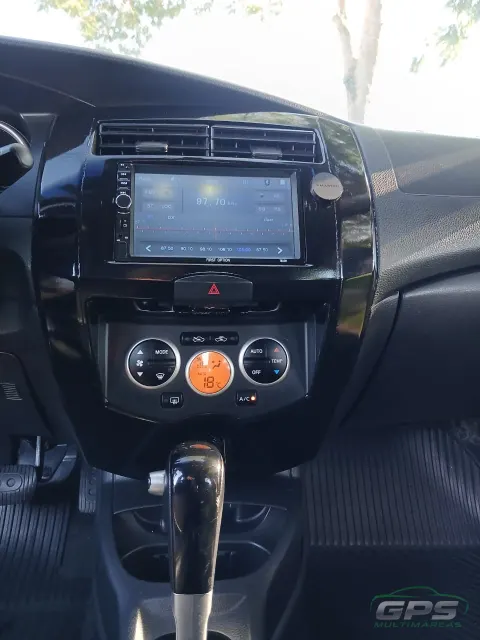 Nissan Livina 1.6 — foto 10