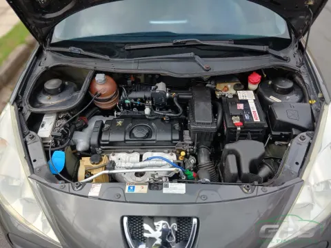 Peugeot 207 HB XR — foto 7