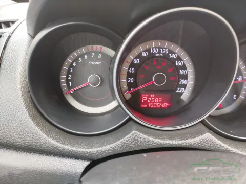 KIA CERATO EX2 1.6L — foto 12