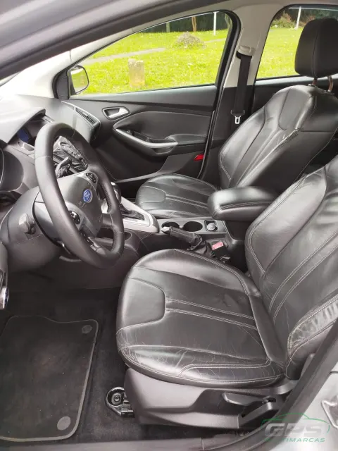 Ford Focus 1.6 — foto 6