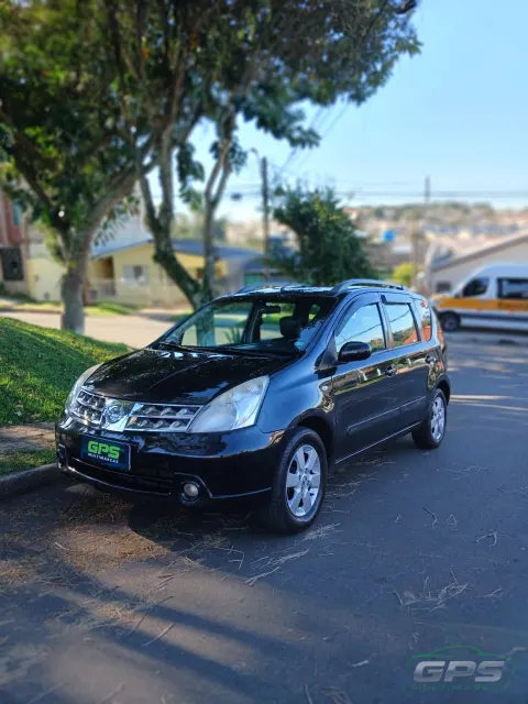 Nissan Livina 2012